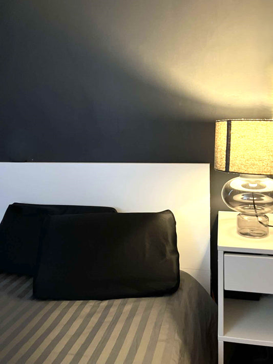 JUODI šilkiniai pagalvių užvalkalai 2 vnt